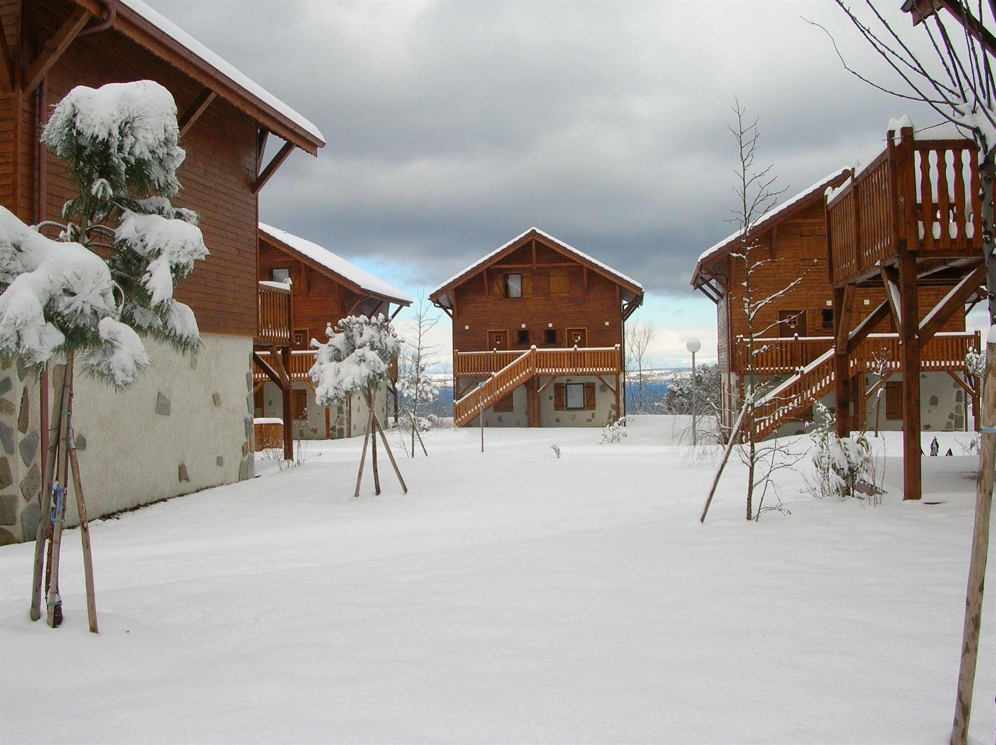 Résidence Odalys Les Chalets d'Evian Exterior foto