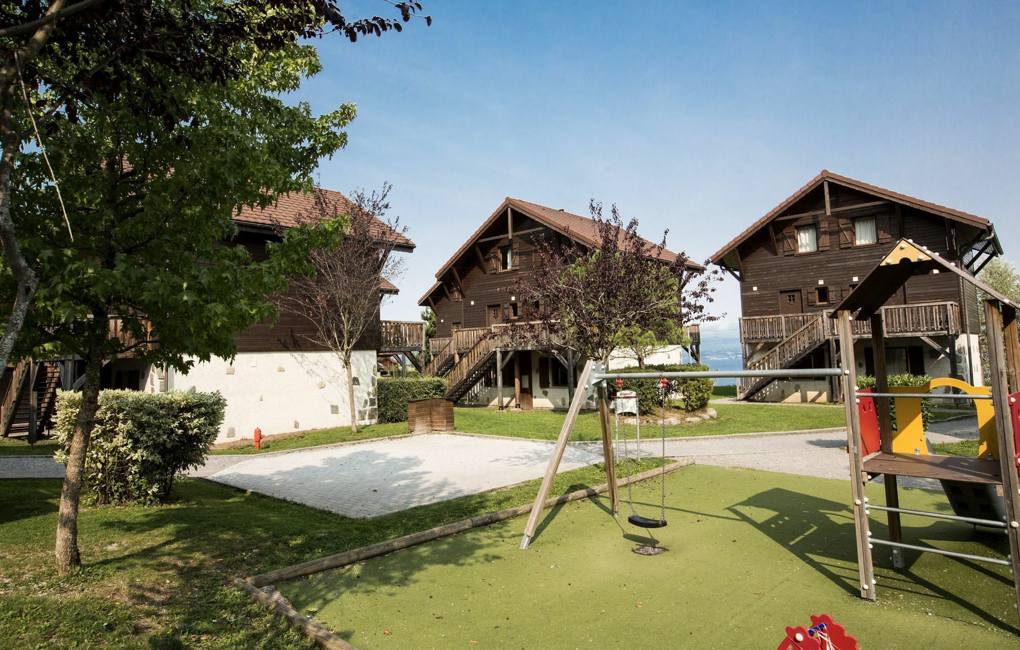 Résidence Odalys Les Chalets d'Evian Exterior foto